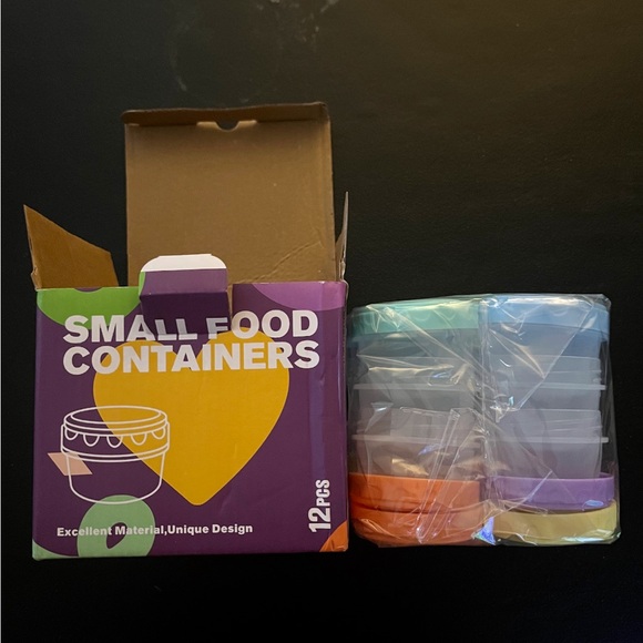 12 Small Food Containers - Picture 2 of 2
